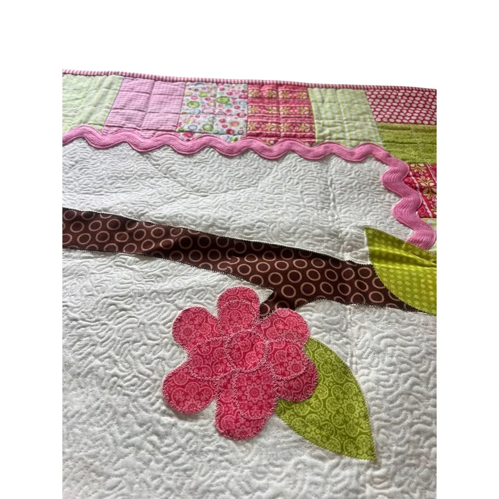 Handmade Quilted‎ Baby Blanket Bird Floral Applique Strawberry Patchwork